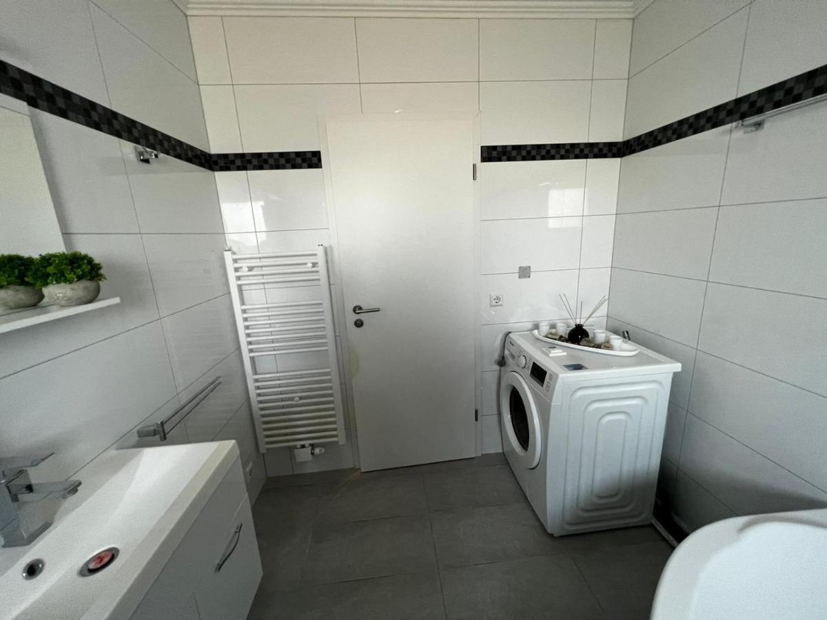 Prime Host Lovely Apartment Karlsruhe Exterior foto